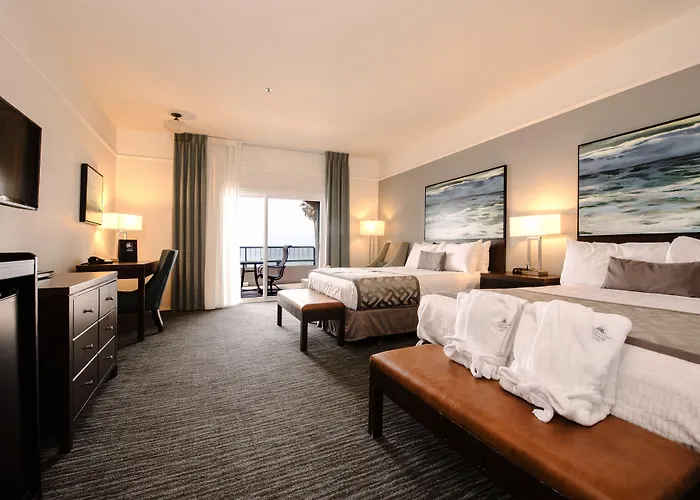Tamarack Beach Hotel